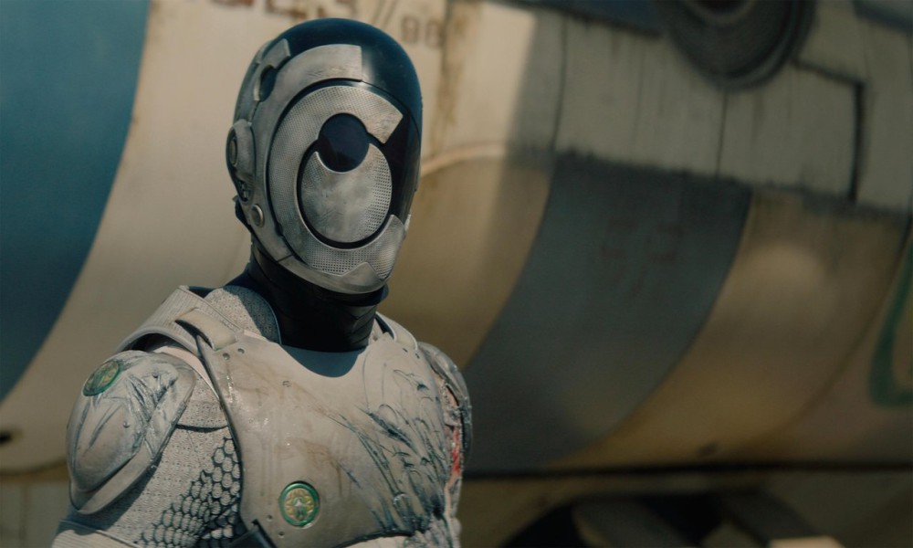 Murderbot (S1E1)
