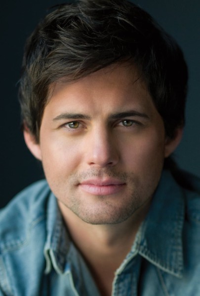 Kristoffer Polaha